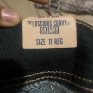 Brand new jeans, would look great with cowgirl boots!